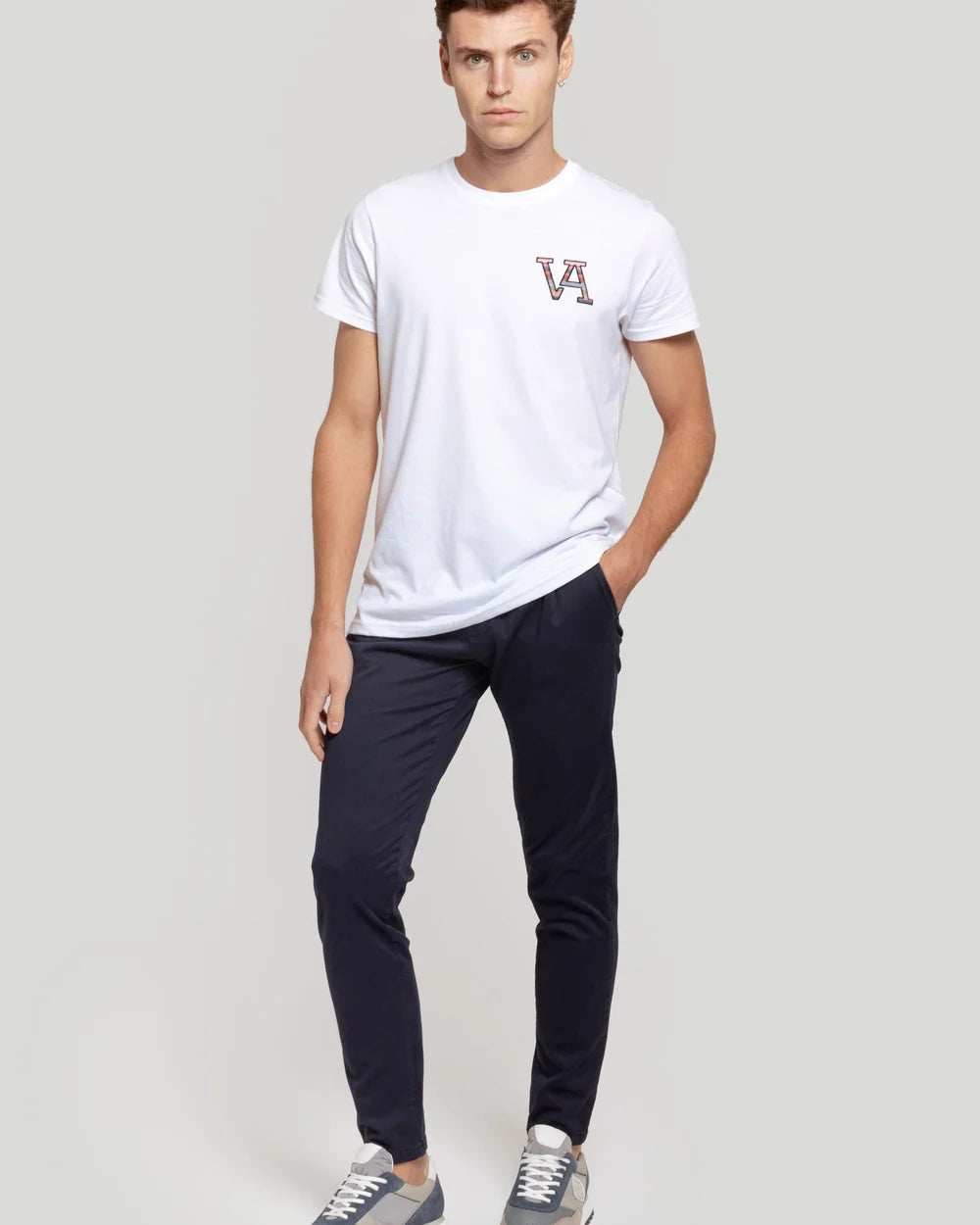 Camiseta VA logo étnico